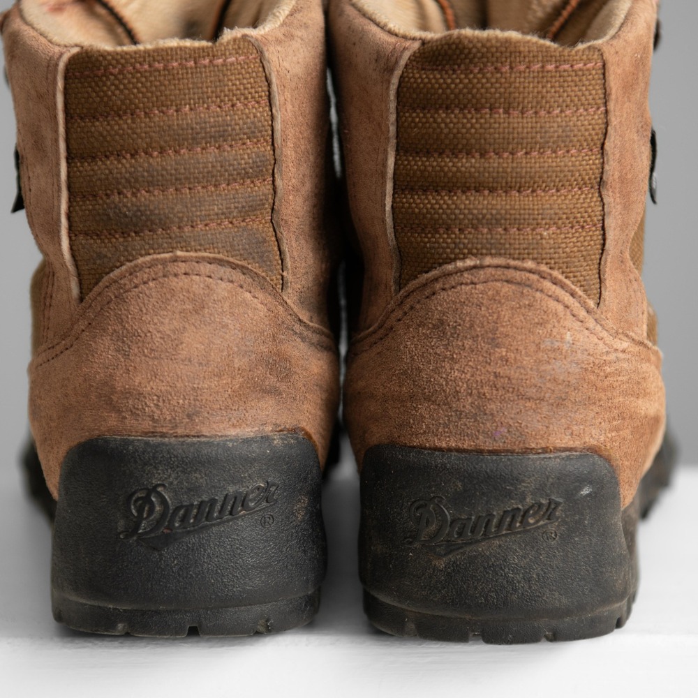 Danner Gore-Tex Hiking Boots Sz 7.5 Brown Suede GorpCore Granola Girl Trail Gear - Picture 5 of 6